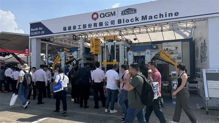 Där tusentals handlare samlas lockar Quangong Intelligent Manufacturing global uppmärksamhet